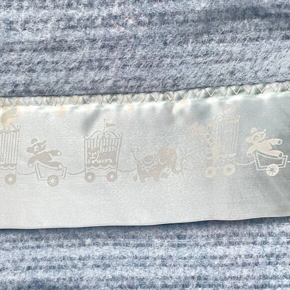 Vintage Lady Christina Baby Blanket Blue 36 x 48 Circus & Squirrel New in Box - Picture 7 of 7